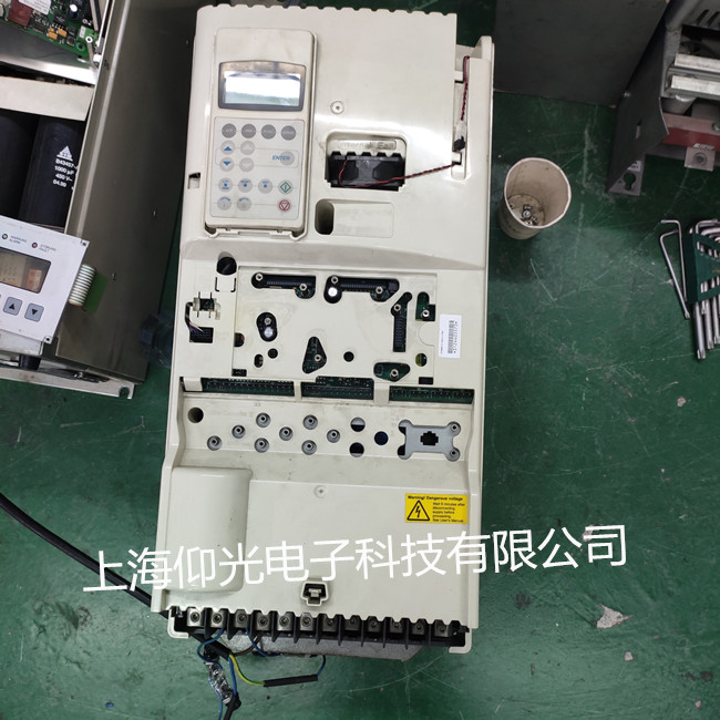 ABB变频器过载维修 ACS800-01-0050-3+P901模块损坏修理
