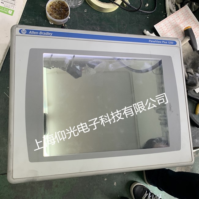 AB触摸屏维修2711P系列上电黑屏 花屏 暗屏 蓝屏 白屏故障维修