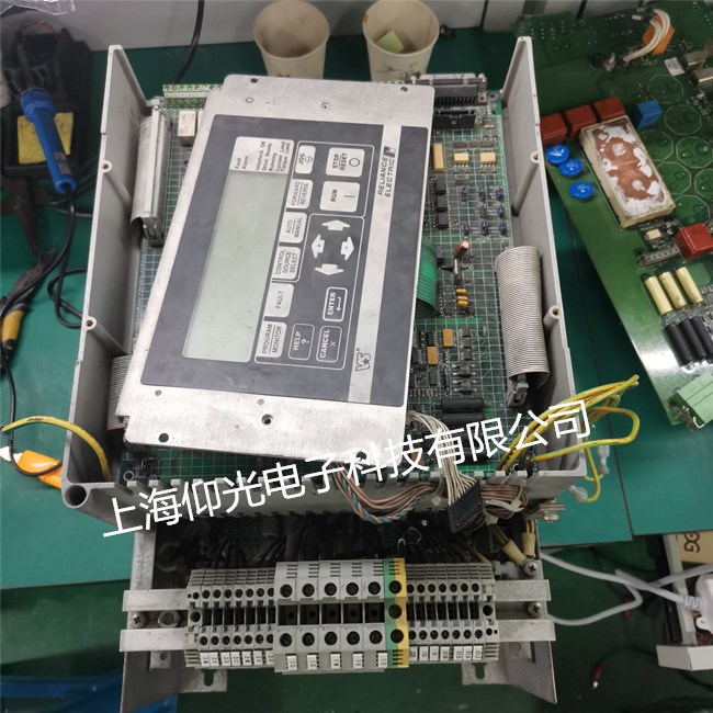 瑞恩变频器维修FP3000-S6R-60-AN-FC模块损坏 报错故障维修