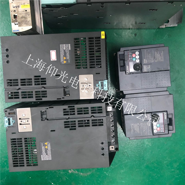 三菱A540变频器CPU板报警ERR、E.CPU故障维修