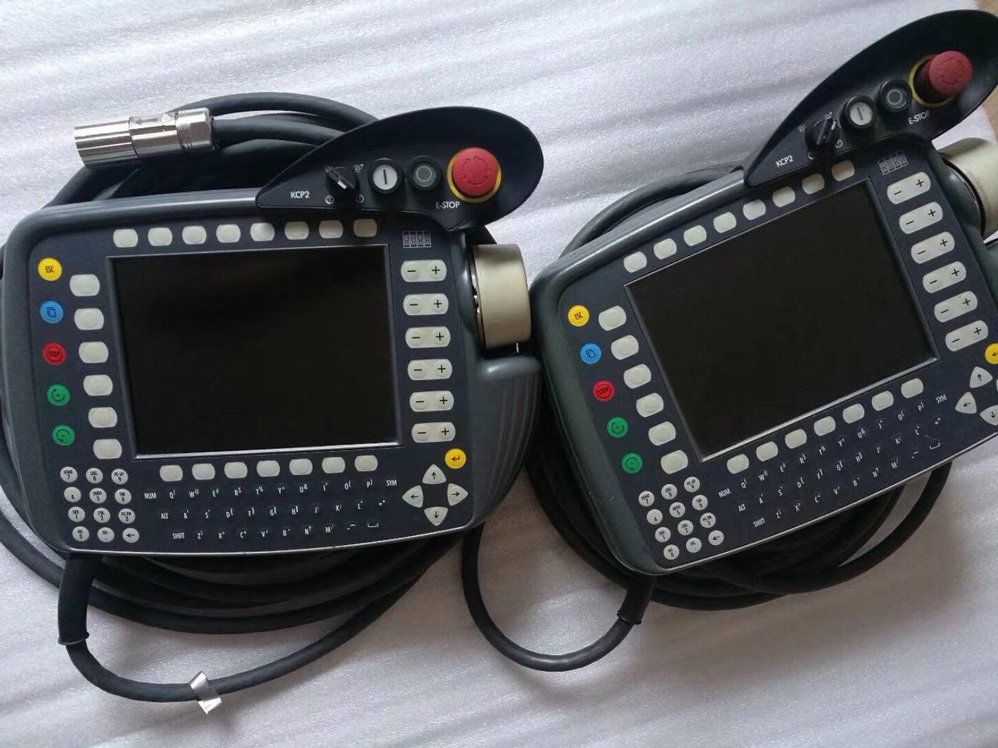 Fanuc机器人示教器屏幕发黄仰光给你方案