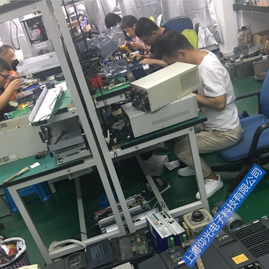 LENZE伦茨伺服驱动器维修无显示,显示亮红灯维修