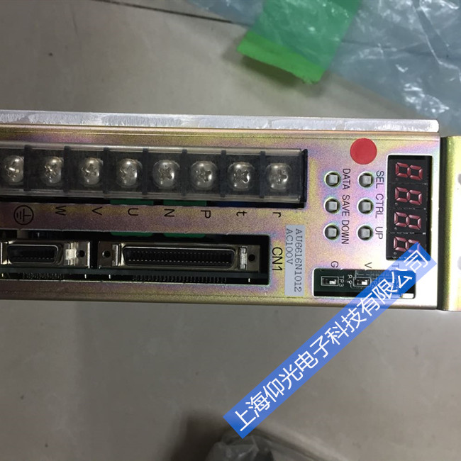 多摩川伺服驱动器维修上电没显示 过电流 欠电压修理方法