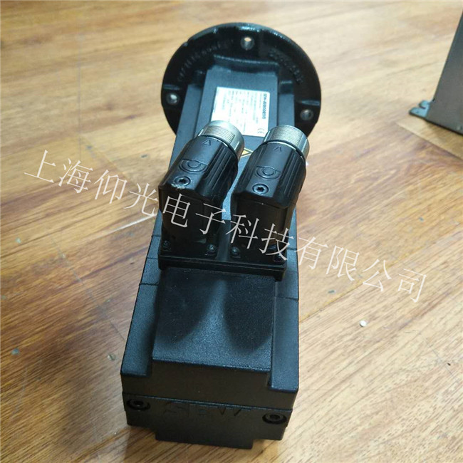 工厂发电机SEW伺服电机压缩力不足维修