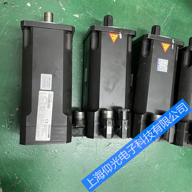 科尔摩根伺服电机维修 AKM54K-ACC2R-00编码器报警修理