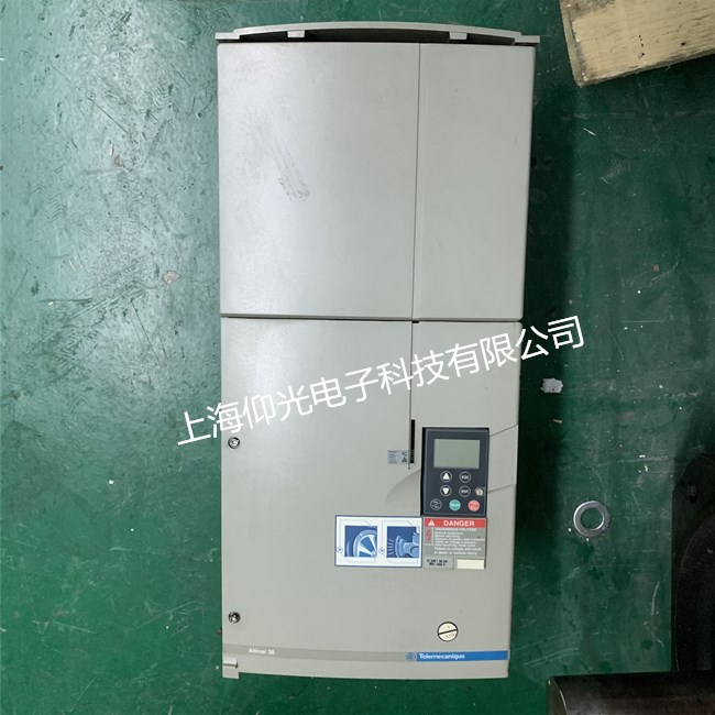 江苏施耐德变频器开机一段时刻自我维护修理案例分析