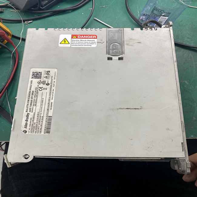 AB 罗克韦尔工作时电机抖动故障维修