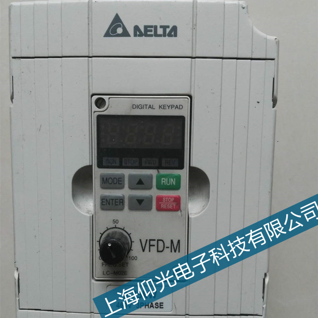 昆山台达VFD-M变频器OC故障报警维修