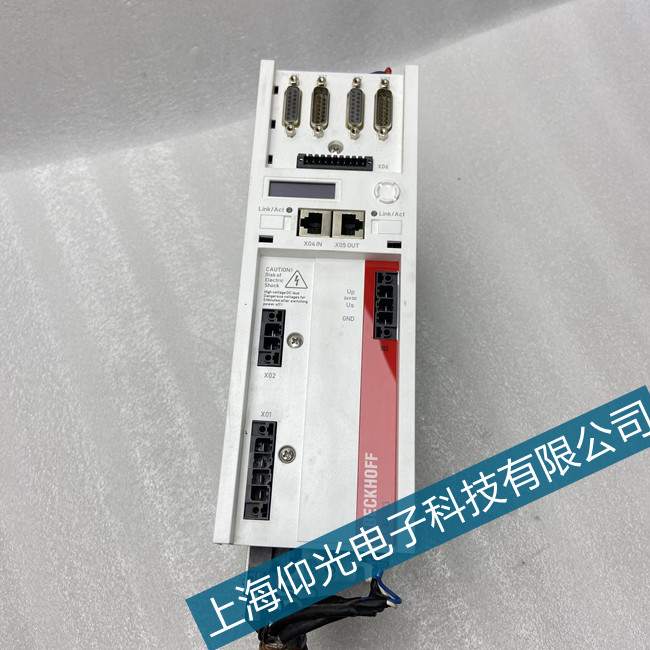 平顶山倍福AX5106驱动器上电无显示故障维修专家