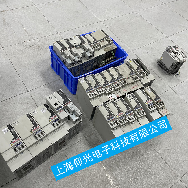 AB罗克韦尔Kinetix 2000驱动器报警显示F45维修