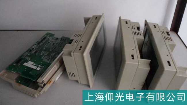 欧姆龙触摸屏维修中心驱动器的led灯不亮