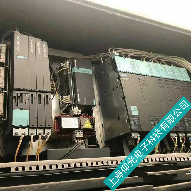 西門子NCU控制器跳b2二排燈全亮故障維修