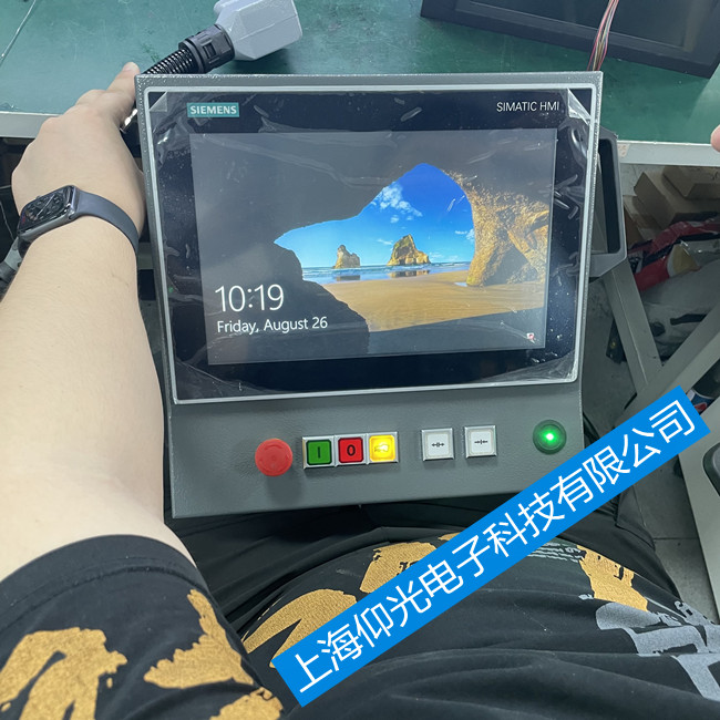 西门子触摸屏维修黑屏IPC377E-12 6AV7230-0CA20-2CA0 黑屏修理