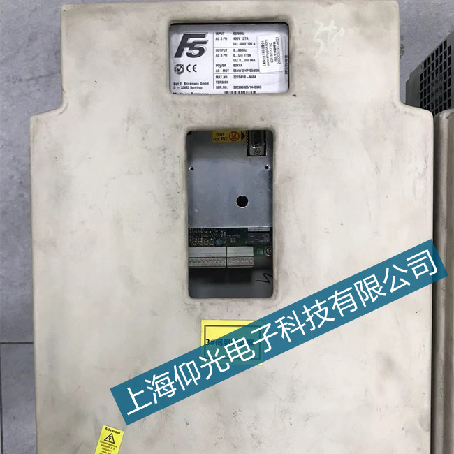 温州科比D-32683 23F5A1R-94HA变频器上电无显示维修