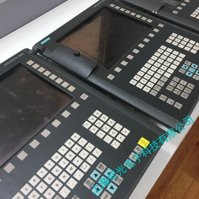 SINUMERIK 828D开机不能进入系统维修服务