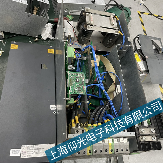 鲍米勒驱动器指示灯一直闪2020故障代码维修点
