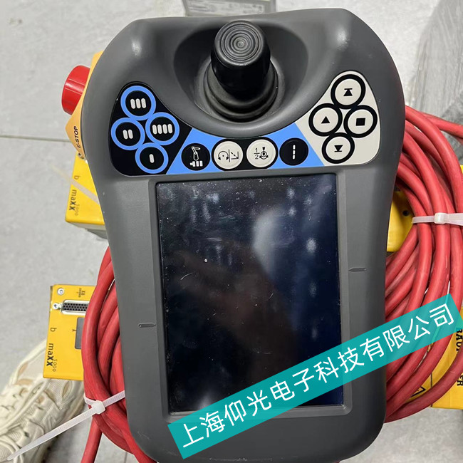 温州市机床的装卸ABB示教器开机后出现竖带液晶屏出现竖条