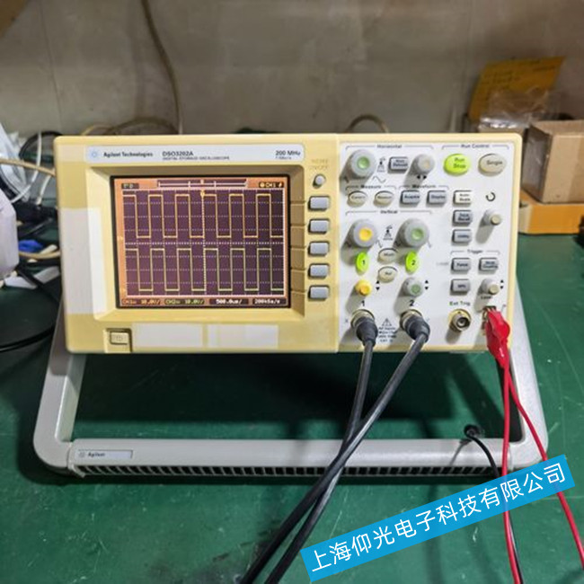 安捷伦DSOX3202A示波器黑屏故障的维修方法