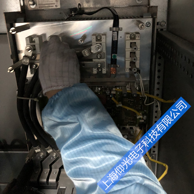 艾默生变频器报警E014代码维修