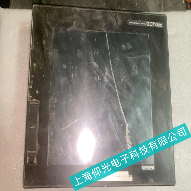 三菱GOT2000工控机运行中突然黑屏,不能重启维修方法