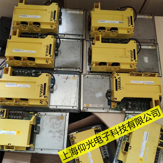 上海發(fā)那科數控SP9018錯誤放大器18號報警故障維修