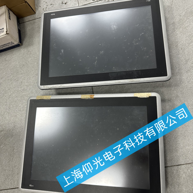 北尔触摸屏维修 X2pro 15-B2黑屏故障维修方法
