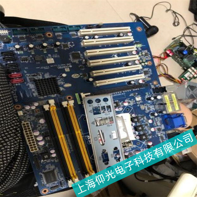 机床控制Cntec康泰克工控机E8S显示屏触摸偏差故障原因