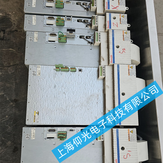 纺织行业力士乐伺服驱动器维修DKC01.3-040-7-FW报警显示F8133维修