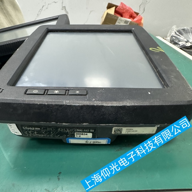 麦基嘉吊机操作屏C000 122-50无显示或无法正常工作故障维修经验分享