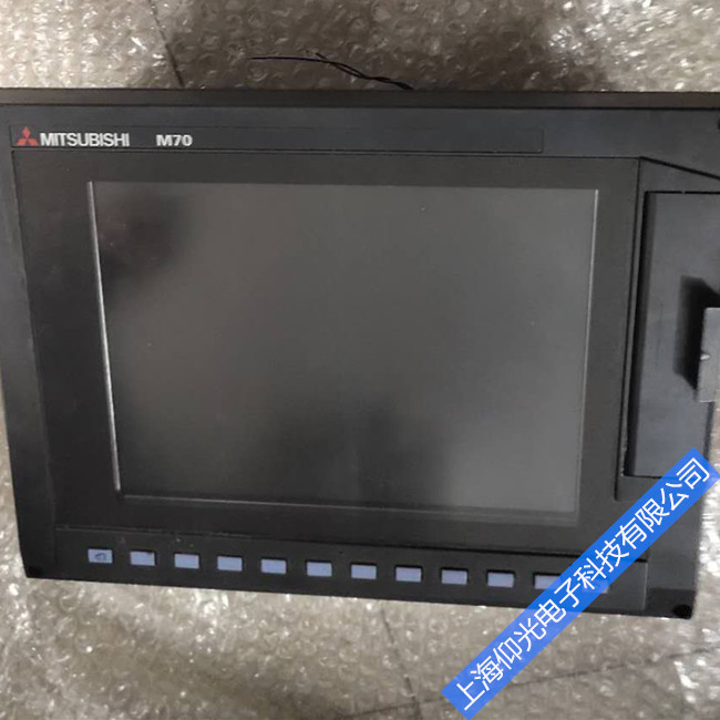 上海三菱(MITSUBISHI)E60数控系统显示屏灯不亮故障维修(免费检测)