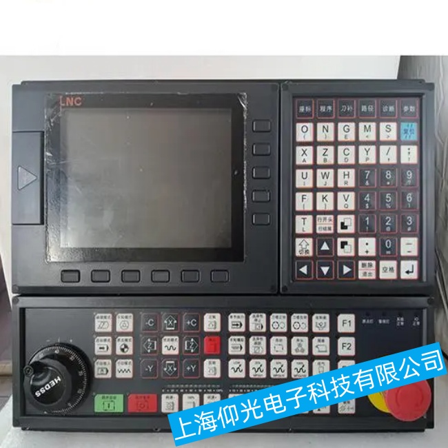 郑州宝元数控系统LNC-T300I出现通电乱码故障维修三分钟带你了解