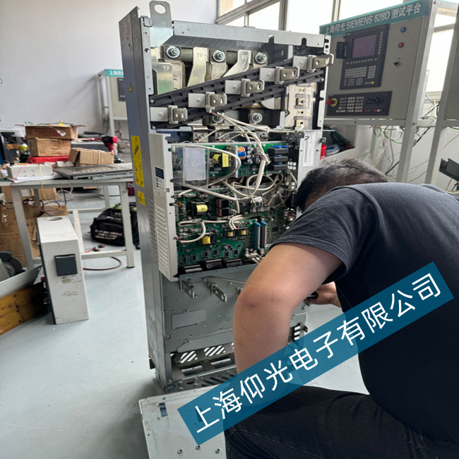 杭州ABB ACS880变频器报A6A4表示电机额定值电机参数设置错误故障维修