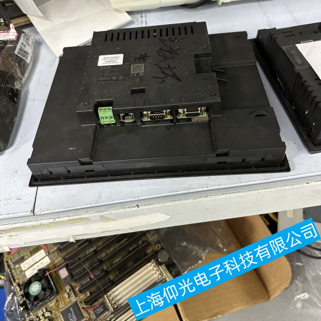 南通三菱触摸屏GT1575系列点击无反应故障维修联系方式