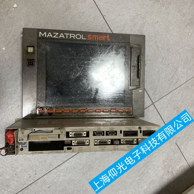 常州马扎克数控系统QT100L开机后停在启动界面不动故障维修
