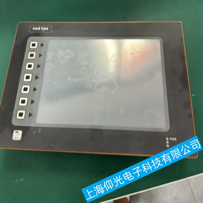 常州红狮触摸屏G310通电后反复闪屏不开机故障维修认真负责