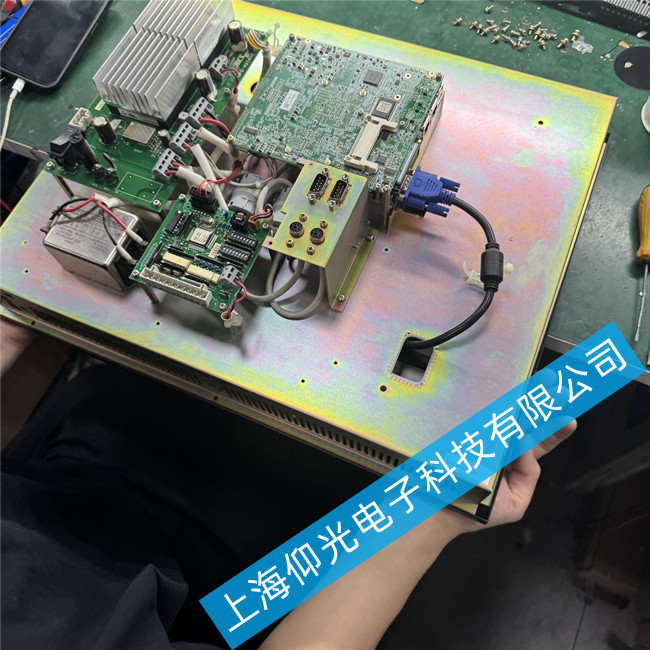AVG触摸屏维修EZ-T8C-F花屏故障维修方法