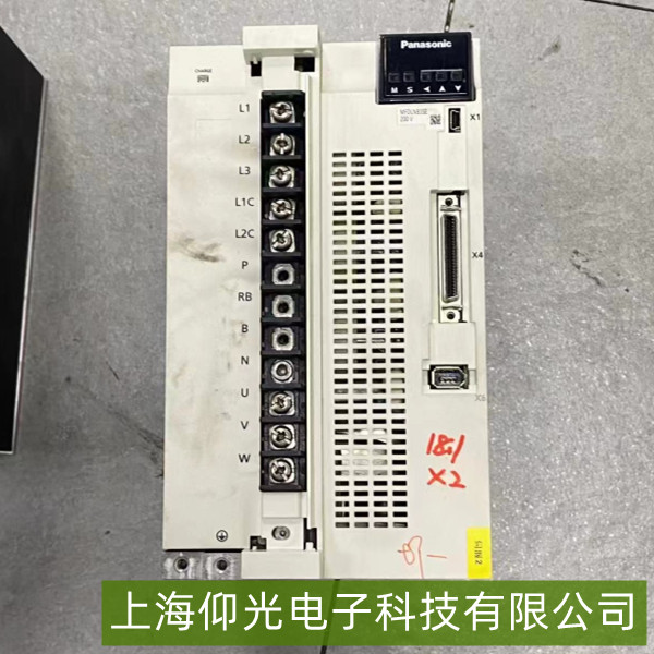 松下伺服驱动器MDDLN55SE报警Err13-故障维修