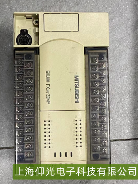 ����FX2N-32MR PLC��RUNָʾ����˸�������Ų���ά��