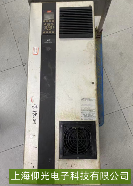 ����˹VLT 4000��Ƶ�����Ƶ�ʲ��ȹ���ά�޷���