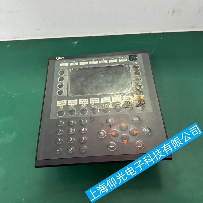 北尔触摸屏E600通电后反复闪屏不开机故障维修哪家靠谱