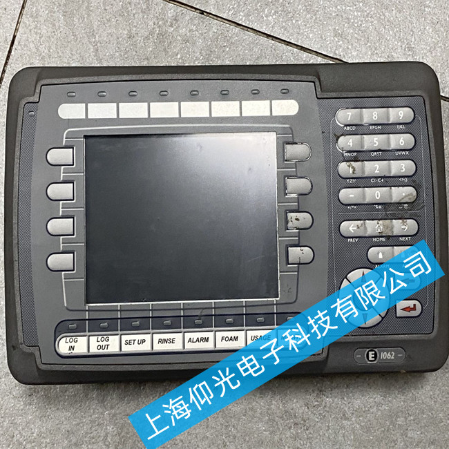 北尔触摸屏维修E1062上电黑屏故障维修总结